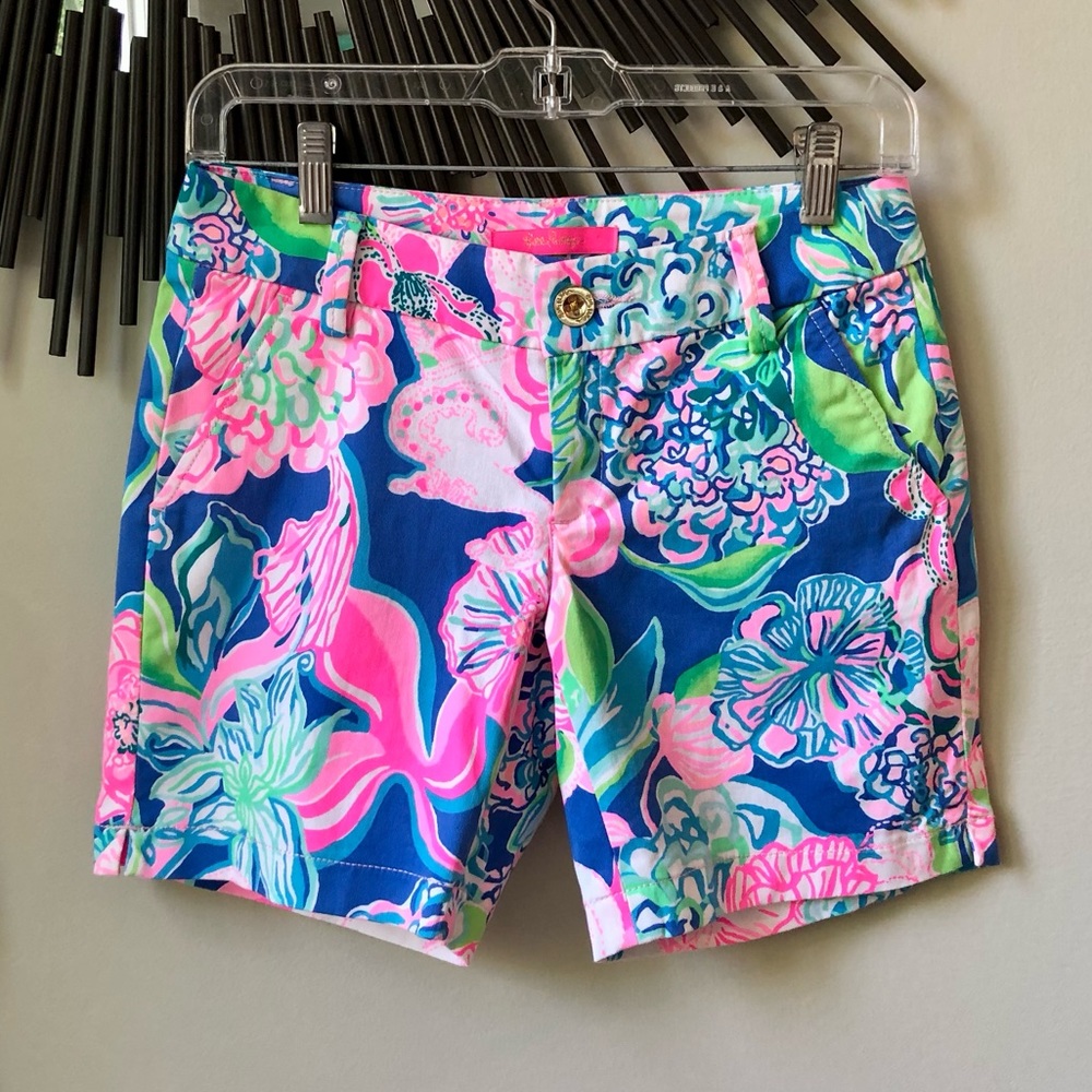 Lilly Pulitzer Bermuda Shorts NWT - Picture 3 of 7